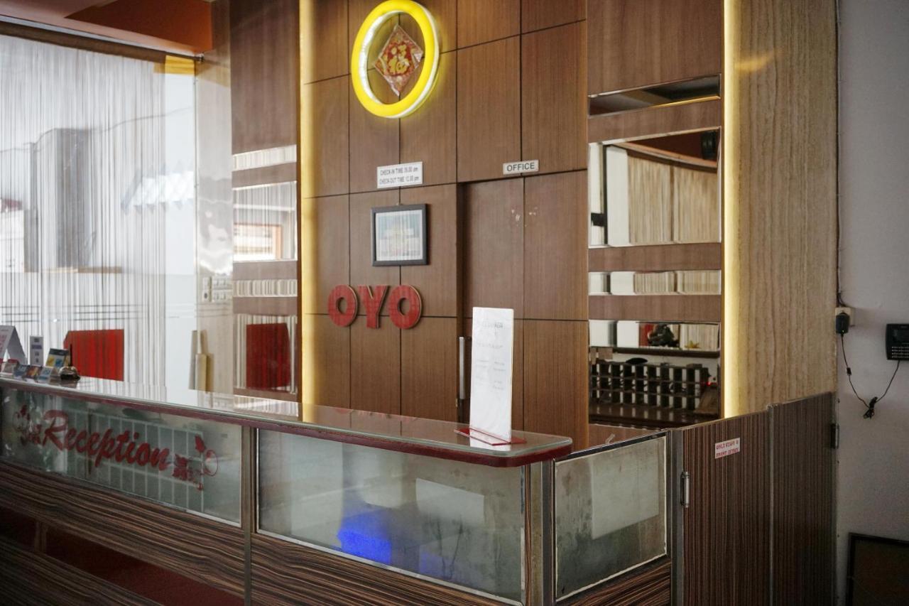 Oyo 2291 Hotel Bahagia Макасар Екстериор снимка