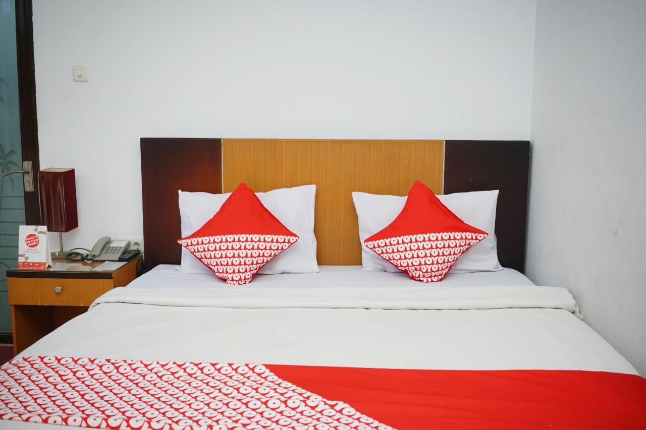 Oyo 2291 Hotel Bahagia Макасар Екстериор снимка