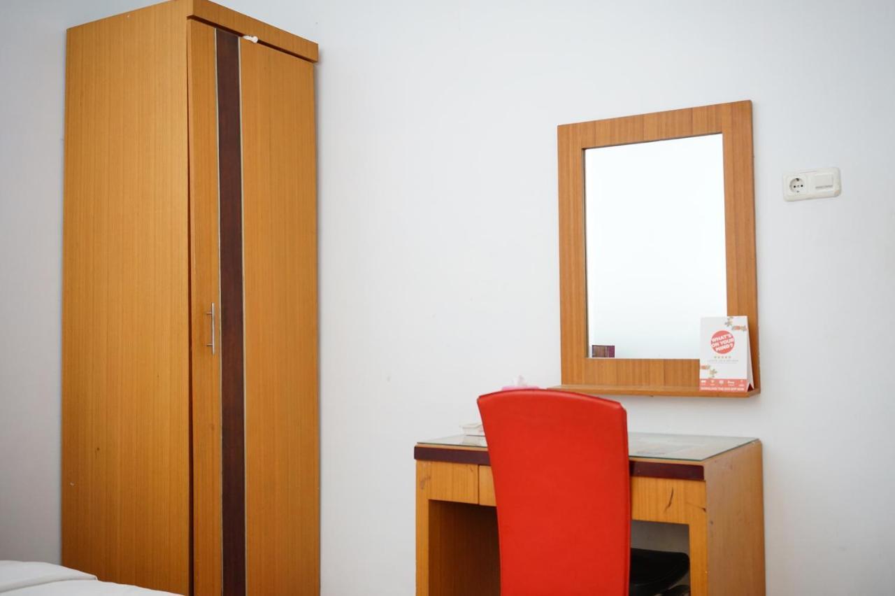Oyo 2291 Hotel Bahagia Макасар Екстериор снимка