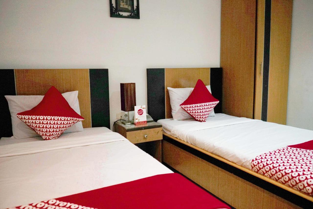 Oyo 2291 Hotel Bahagia Макасар Екстериор снимка